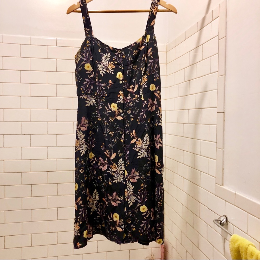 Amour Vert silk button-down dress, size 6 small